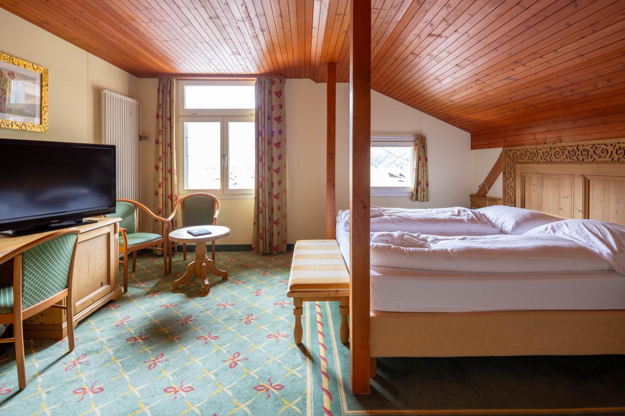 Sporthotel Wildstrubel Lenk Bagian luar foto