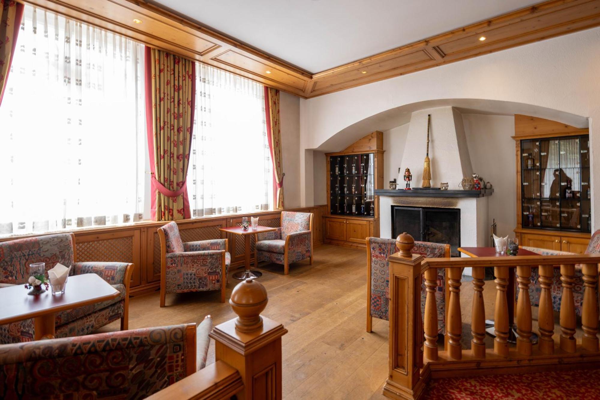 Sporthotel Wildstrubel Lenk Bagian luar foto