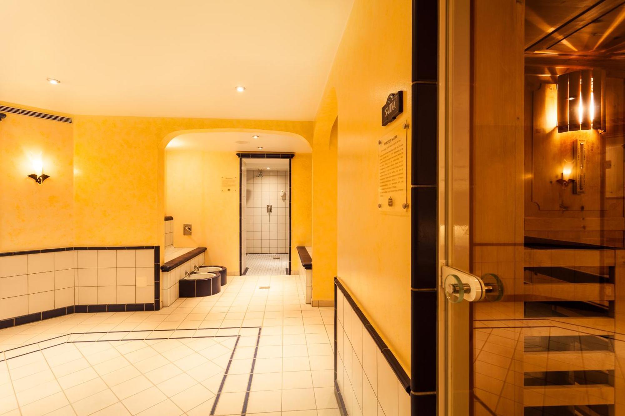 Sporthotel Wildstrubel Lenk Bagian luar foto