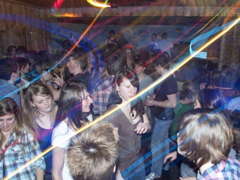Sporthotel Wildstrubel Lenk Bagian luar foto
