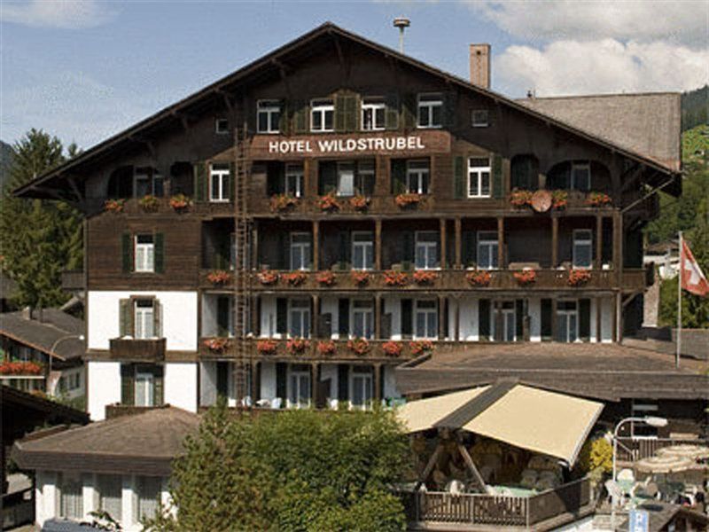 Sporthotel Wildstrubel Lenk Bagian luar foto